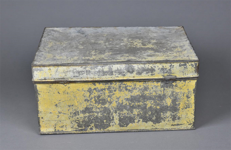 The iron box used by Zhang Chengqing, the manager of Changyu Company in 1896